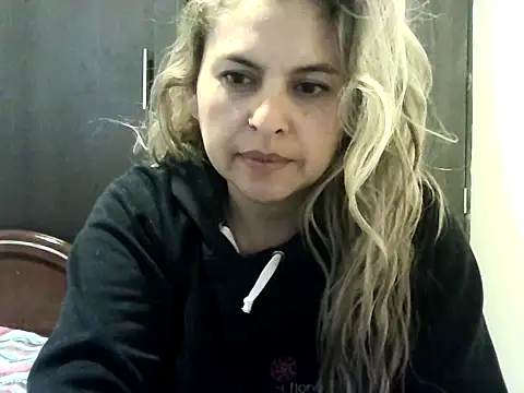 Valery  Rouse  online show from 09-28-25, 09:33