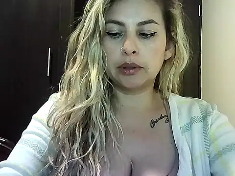 Valery  Rouse  online show from 11-26-25, 04:01