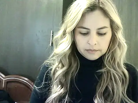 Valery  Rouse  online show from 10-01-25, 08:24