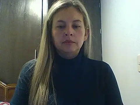 Valery  Rouse  online show from 09-19-25, 04:05