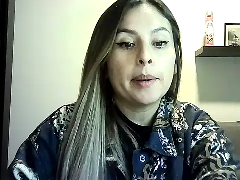 Valery  Rouse  online show from 06-27-26, 04:18