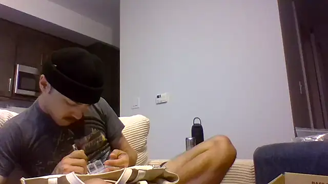 Snapshot of Jbenz420 chatting on 08-01-26, 07:23 Jbenz420 online show from 08-01-26, 07:23