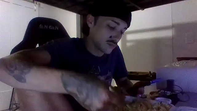 Snapshot of Jbenz420 chatting on 07-02-26, 02:34 Jbenz420 online show from 07-02-26, 02:34