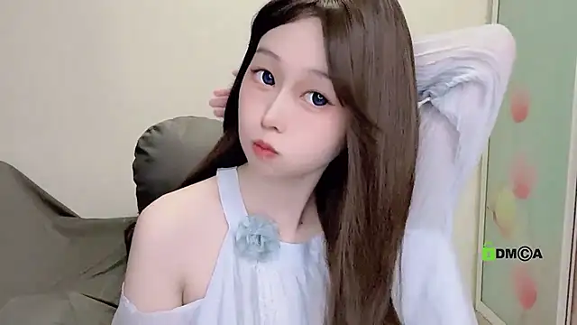 Snapshot of gummy-candy chatting on 09-24-25, 07:37 gummy-candy online show from 09-24-25, 07:37