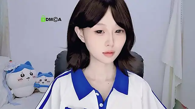 Snapshot of gummy-candy chatting on 10-23-25, 03:49 gummy-candy online show from 10-23-25, 03:49