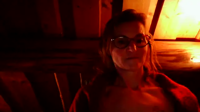 Valinella online show from 03-29-26, 08:32