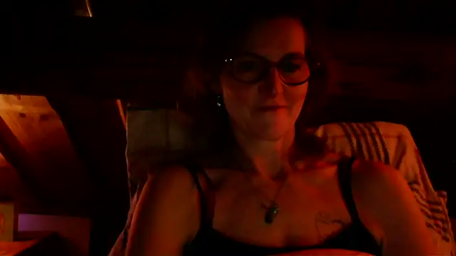 Snapshot of Valinella chatting on 03-03-26, 09:44 Valinella online show from 03-03-26, 09:44