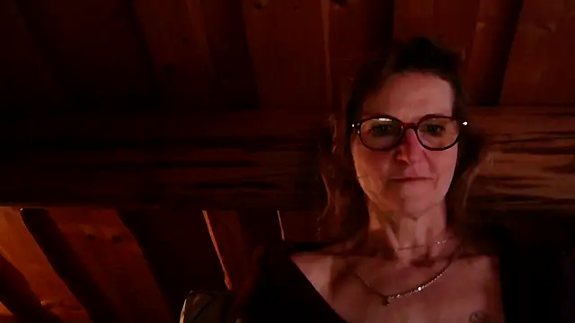 Valinella online show from 04-19-26, 08:15