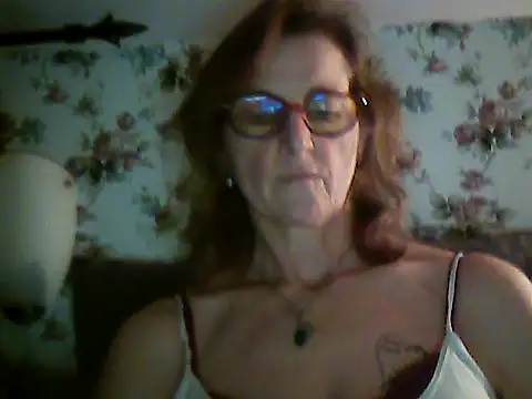 Snapshot of Valinella chatting on 01-18-26, 08:56 Valinella online show from 01-18-26, 08:56