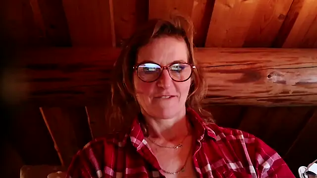 Valinella online show from 04-17-26, 05:32