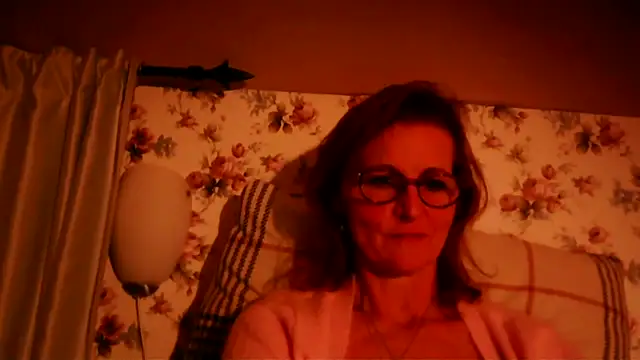 Snapshot of Valinella chatting on 02-20-26, 08:55 Valinella online show from 02-20-26, 08:55