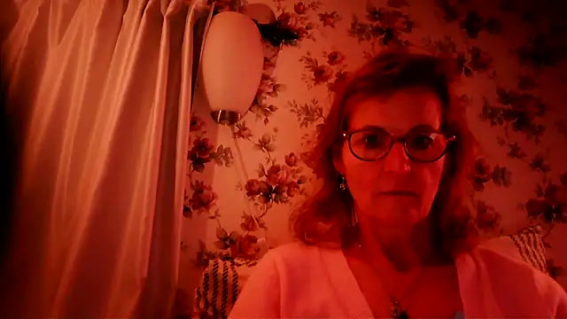 Snapshot of Valinella chatting on 02-28-26, 07:24 Valinella online show from 02-28-26, 07:24