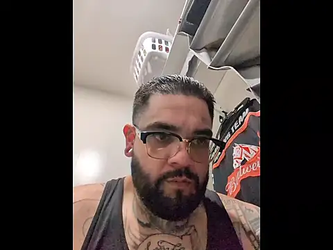 NASTY XL online show from 10-21-25, 06:18