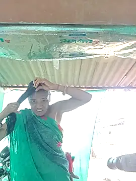 Snapshot of Hot-honi chatting on 09-15-25, 06:47 Hot-honi online show from 09-15-25, 06:47