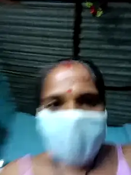 Snapshot of Hot-honi chatting on 10-01-25, 02:21 Hot-honi online show from 10-01-25, 02:21