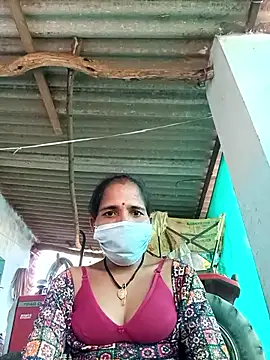 Snapshot of Hot-honi chatting on 09-14-25, 11:21 Hot-honi online show from 09-14-25, 11:21