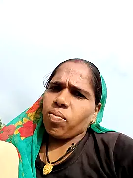 Snapshot of Hot-honi chatting on 09-28-25, 02:29 Hot-honi online show from 09-28-25, 02:29