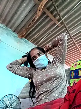 Snapshot of Hot-honi chatting on 10-03-25, 03:52 Hot-honi online show from 10-03-25, 03:52