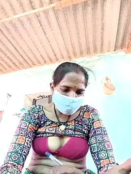 Snapshot of Hot-honi chatting on 10-02-25, 03:21 Hot-honi online show from 10-02-25, 03:21