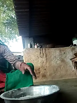 Snapshot of Hot-honi chatting on 09-26-25, 12:50 Hot-honi online show from 09-26-25, 12:50