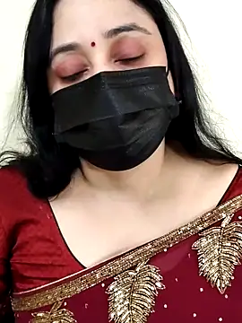 Monica cams online show from 12-19-25, 12:29