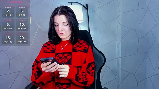 Lynn Martin online show from 11-07-25, 01:10