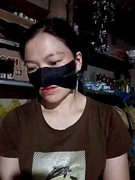Snapshot of liss-su chatting on 09-24-25, 02:45 liss-su online show from 09-24-25, 02:45