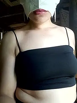 Snapshot of liss-su chatting on 09-23-25, 06:20 liss-su online show from 09-23-25, 06:20