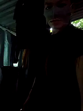 Snapshot of liss-su chatting on 09-18-25, 10:57 liss-su online show from 09-18-25, 10:57