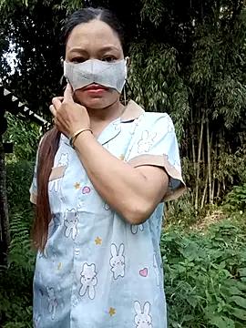 Snapshot of liss-su chatting on 09-27-25, 10:10 liss-su online show from 09-27-25, 10:10