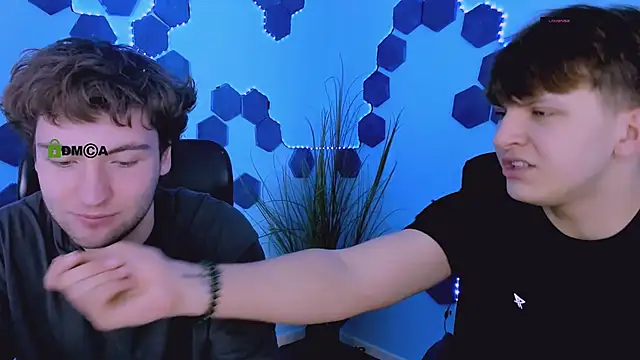 travis wolf  online show from 03-06-26, 09:48