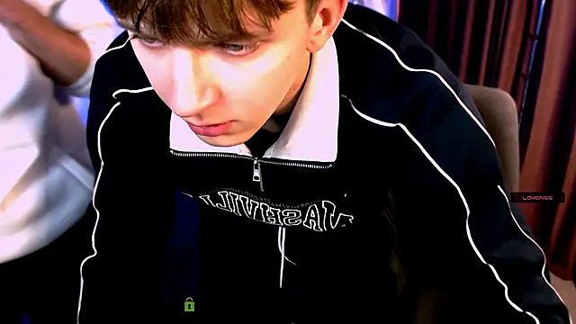 travis wolf  online show from 11-30-25, 07:58