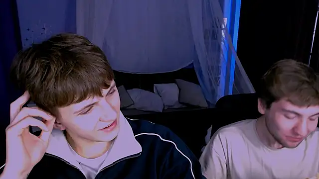 travis wolf  online show from 11-19-25, 08:20