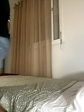 Snapshot of Merousexy282828 chatting on 09-29-25, 02:34 Merousexy282828 online show from 09-29-25, 02:34