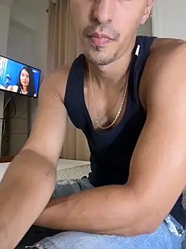 Snapshot of Merousexy282828 chatting on 09-28-25, 02:35 Merousexy282828 online show from 09-28-25, 02:35