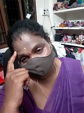Snapshot of Tamil_Kavitha10 chatting on 06-15-26, 05:45 Tamil Kavitha10 online show from 06-15-26, 05:45
