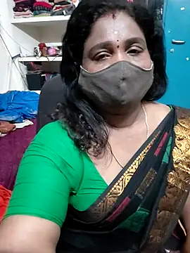 Snapshot of Tamil_Kavitha10 chatting on 05-13-26, 04:58 Tamil Kavitha10 online show from 05-13-26, 04:58