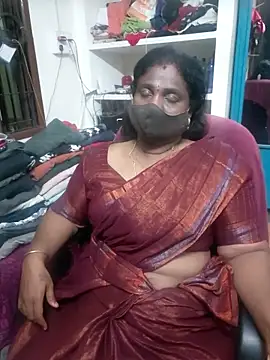 Snapshot of Tamil_Kavitha10 chatting on 04-18-26, 08:09 Tamil Kavitha10 online show from 04-18-26, 08:09