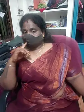 Snapshot of Tamil_Kavitha10 chatting on 04-18-26, 07:18 Tamil Kavitha10 online show from 04-18-26, 07:18
