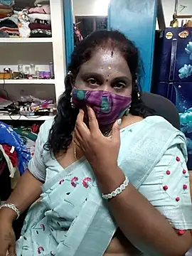 Snapshot of Tamil_Kavitha10 chatting on 04-27-26, 05:55 Tamil Kavitha10 online show from 04-27-26, 05:55