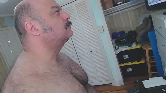 bullmusclejoe online show from 11-18-25, 03:15