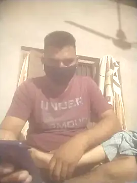 Snapshot of Manjit009 chatting on 10-30-25, 05:32 Manjit009 online show from 10-30-25, 05:32