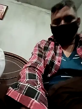 Snapshot of Manjit009 chatting on 12-19-25, 05:48 Manjit009 online show from 12-19-25, 05:48