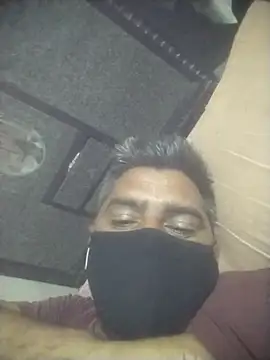 Snapshot of Manjit009 chatting on 10-22-25, 07:24 Manjit009 online show from 10-22-25, 07:24