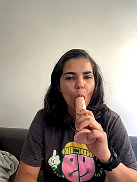 Snapshot of bruninhapt chatting on 09-10-25, 03:33 bruninhapt online show from 09-10-25, 03:33