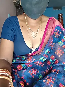Snapshot of SindhuHappy chatting on 06-04-26, 11:42 SindhuHappy online show from 06-04-26, 11:42