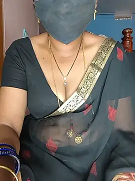 Snapshot of SindhuHappy chatting on 05-15-26, 11:58 SindhuHappy online show from 05-15-26, 11:58