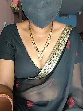 Snapshot of SindhuHappy chatting on 06-21-26, 11:43 SindhuHappy online show from 06-21-26, 11:43