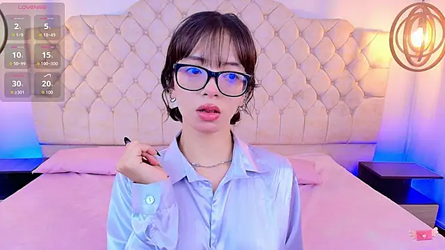Snapshot of Sweet_1Angel chatting on 10-23-25, 11:53 Sweet 1Angel online show from 10-23-25, 11:53