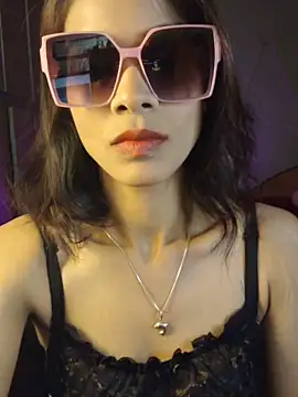 royeoy22 online show from 05-26-26, 07:39